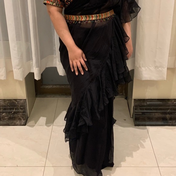 Indian Ruffle Saree with Embroidered blouse, mask and jewelled belt (Handmade) - Picture 4 of 7